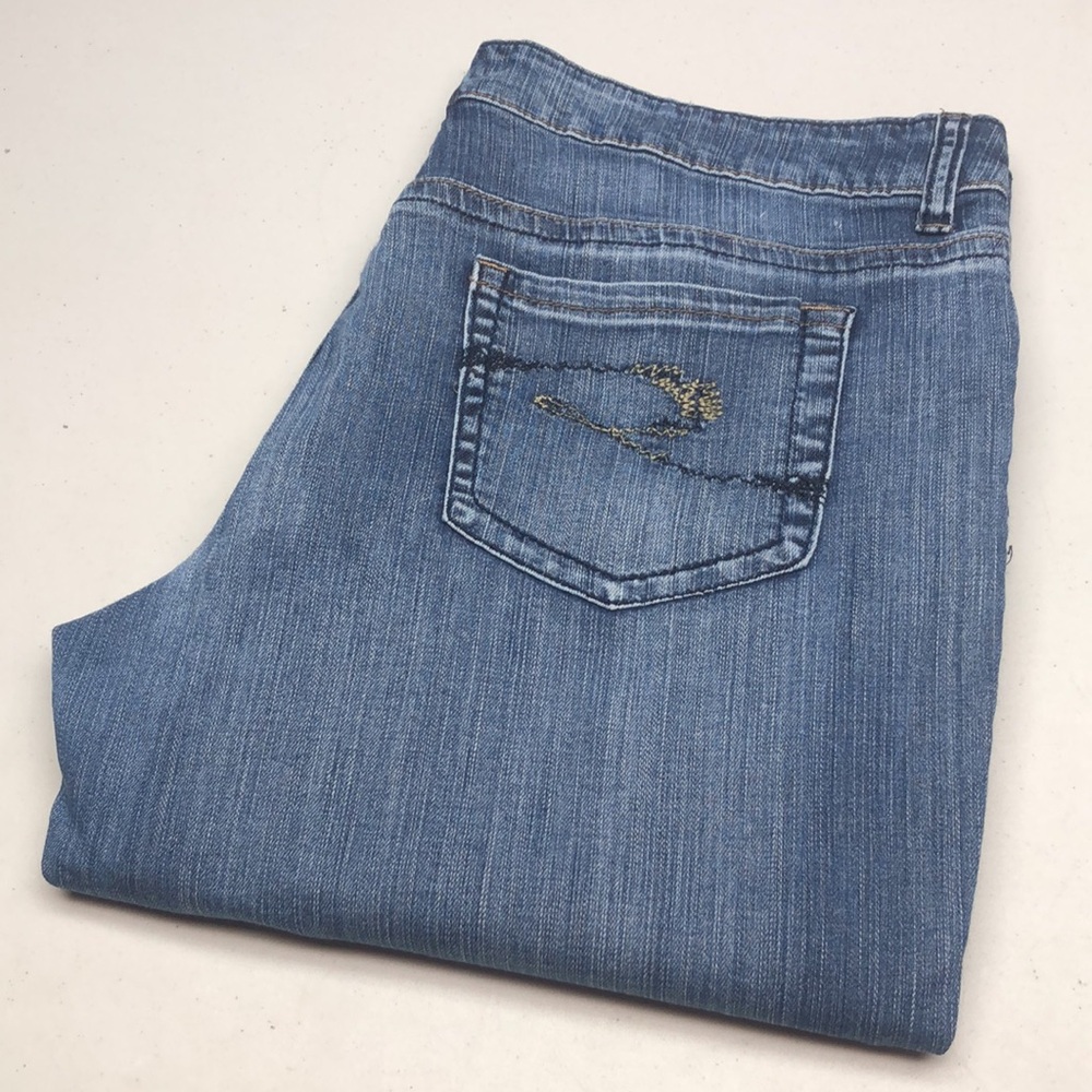 VINTAGE REVOLUTION MID-RISE CROP JEANS 32x25 ⭐
